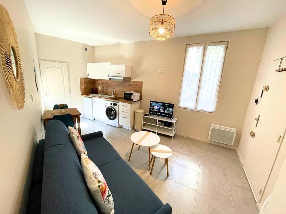 Studio bien équipé à 2 pas de la gare Béziers Exterior foto